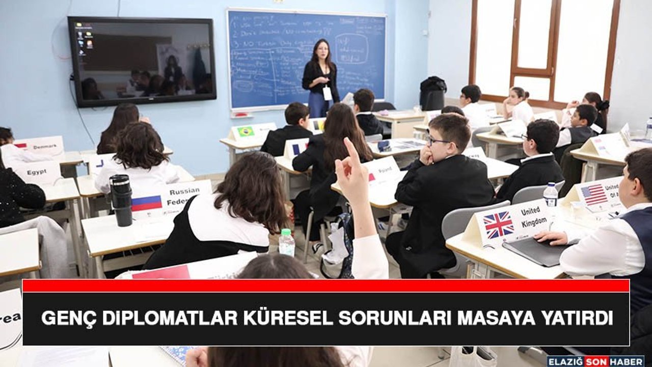 Genç Diplomatlar Küresel Sorunları Masaya Yatırdı